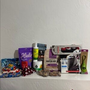 New in package Dog food & accessories 15 pc bundle